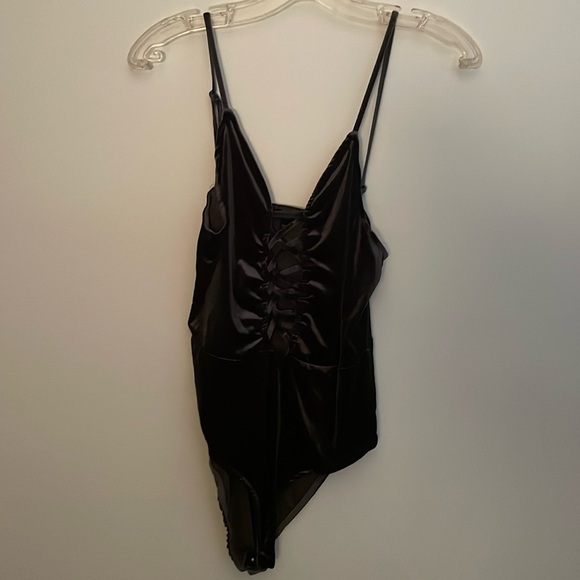 Velvet bodysuit - Picture 1 of 3